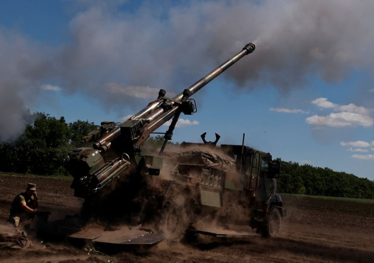 LA FRANCE DEMANDE L'ACCÉLÉRATION DE LA PRODUCTION DES CAESAR POUR L'ARMÉE