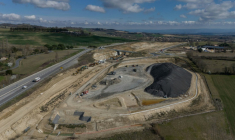 Vue du chantier de l'A69 entre Toulouse et Castres, près de Puylaurens, dans le Tarn, le 28 février 2025 ( AFP / Ed JONES )