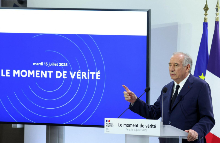 Le Premier ministre François Bayrou lors de la présentation de son plan d'économies pour le budget 2026. A Paris, le 15 juillet 2025. ( AFP / THOMAS SAMSON )