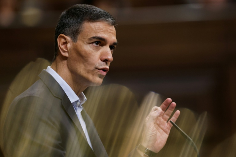 Le Premier ministre espagnol Pedro Sánchez s'exprime devant les députés à Madrid, le 24 juin 2026 ( AFP / Oscar DEL POZO )