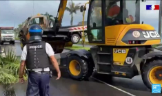 Nouvelle-Calédonie : "L’ordre républicain sera rétabli, quoi qu’il en coûte", assure Louis Le Franc