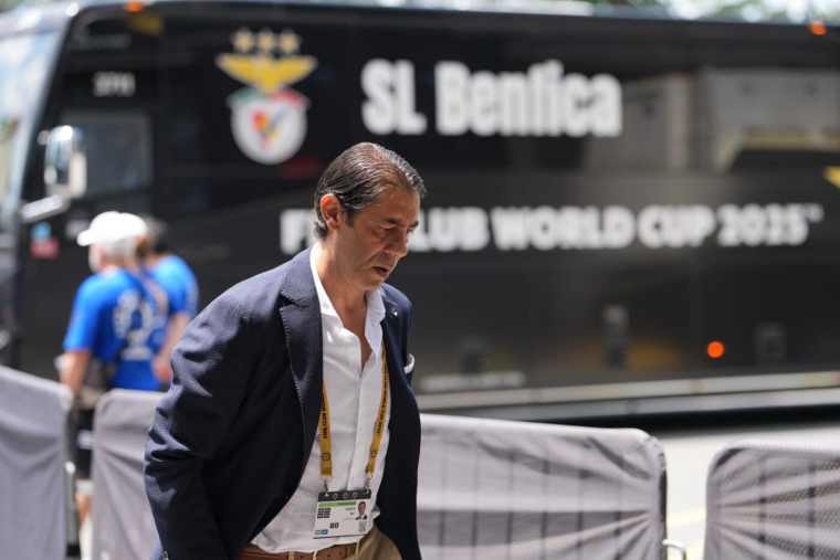 Le nouveau président de Benfica est...