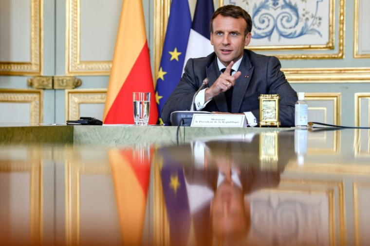 ESPIONNAGE PAR LA NSA : MACRON ET MERKEL DEMANDENT DE LA "CLARTÉ"
