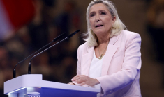 Marine Le Pen à Orléans, le 25 octobre 2026. ( AFP / ALAIN JOCARD )