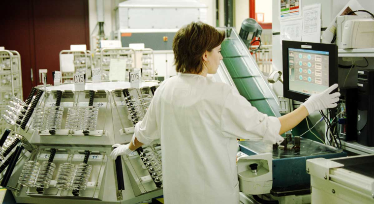 Le titre gagne 30% en un an. (© Essilor)
