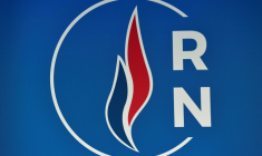 Le Rassemblement national (RN) a annoncé mercredi retirer l'investiture de sa tête de liste à Carpentras (Vaucluse), Christian Richaud Simoni, après la révélation, par le quotidien Libération, d'anciens tweets racistes et sexistes ( AFP / Bertrand GUAY )