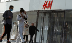 XINJIANG: LA CHINE SOMME H&M ET D'AUTRES DE NE PAS SE MÊLER DE POLITIQUE