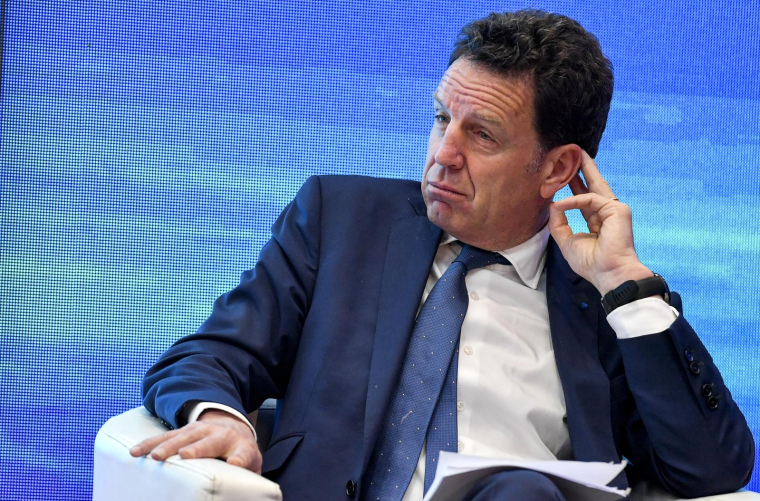 Geoffrey Roux de Bézieux, le 29 mars 2022, à Tunis ( AFP / FETHI BELAID )