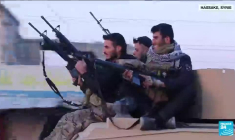 Syrie : les forces kurdes traquent les jihadistes après l'attaque d'une prison