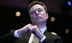 Elon Musk, à Washington DC, le 19 novembre 2025 ( AFP / BRENDAN SMIALOWSKI )