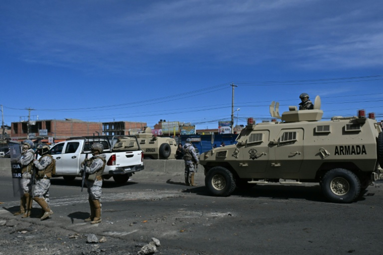 Bolivia: army and police unblock roads after declaration of state of exception