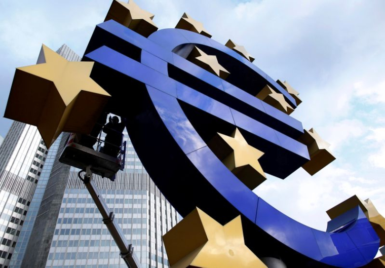ZONE EURO: HAUSSE DES VENTES AU DÉTAIL CONFORME AUX ATTENTES EN OCTOBRE