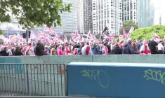 Des milliers de partisans du militant d'extrême droite Tommy Robinson réunis à Londres