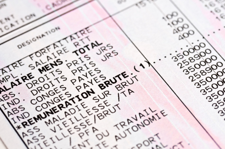 La CSG est prélevée notamment sur les salaires