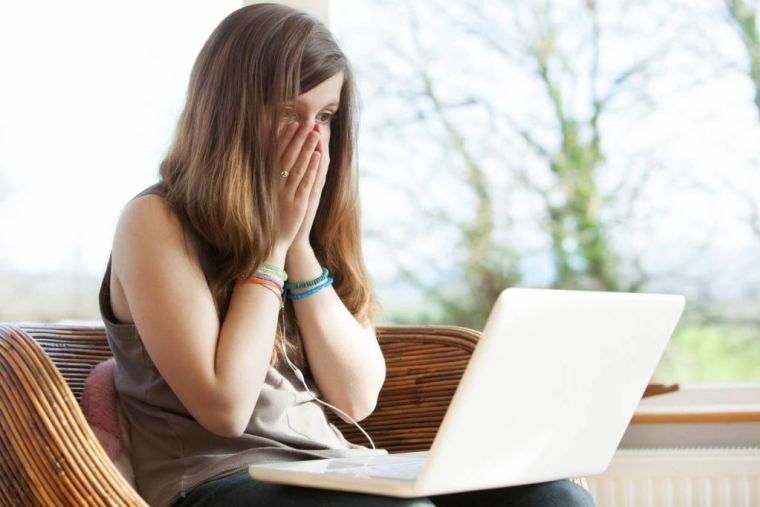 Escroqueries en ligne : comment s'en prémunir ? / iStock.com - AIMSTOCK