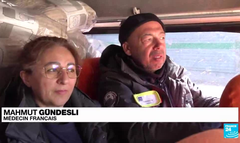 Turquie : un mois après le séisme, des soignants français aident les habitants de zones reculées