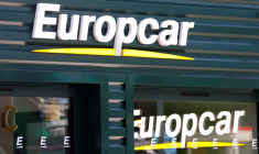 EUROPCAR ANNONCE UN CHIFFRE D'AFFAIRES EN BAISSE DE 50%, RENONCE À SES OBJECTIFS