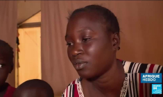 Abdoulaye Konaté, l'artiste de la matière qui raconte l'Afrique avec des mosaïques de tissus