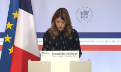 Médias: Macron a assuré n'avoir "jamais" évoqué de "label d'Etat" (porte-parole)