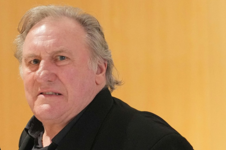 Gérard Depardieu le 26 mars 2025, à Paris ( AFP / Dimitar DILKOFF )