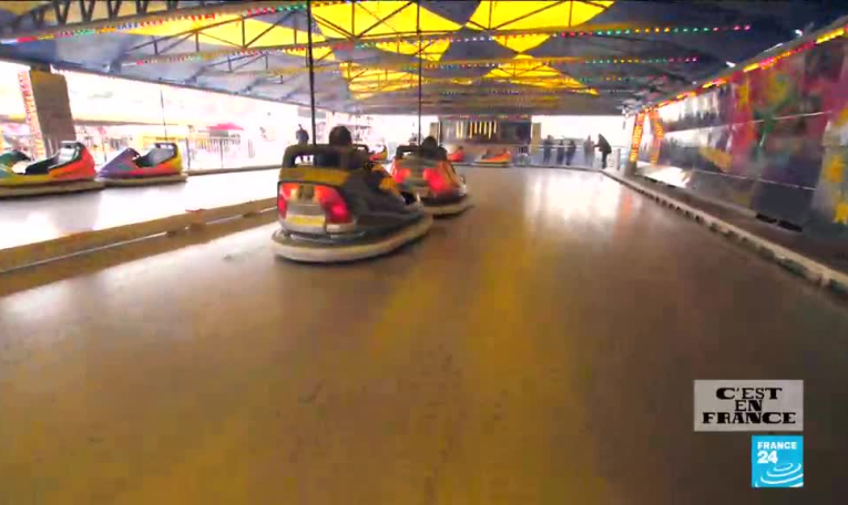 Dans les coulisses de la plus vieille fête foraine de France