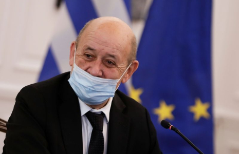 L'ACCORD SUR LE NUCLÉAIRE SERA VIDE SI L'IRAN NE DISCUTE PAS VRAIMENT, DIT LE DRIAN