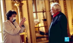 Positives au Covid-19 : Roselyne Bachelot à l'hôpital, Elisabeth Borne en sort