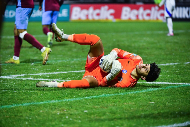 Ecole, boulot, pénos : la belle semaine du gardien de Bourgoin-Jallieu