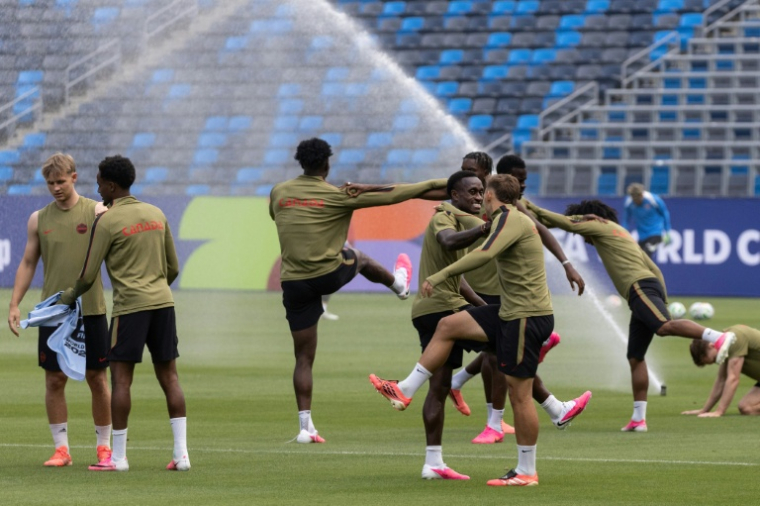 Les joueurs canadiens peaufinent leurs réglages lors d'un entraînement à Carson, le 27 juin 2026, à la veille d'affronter l'Afrique du Sud en 16e de finale du Mondial ( AFP / ETIENNE LAURENT )