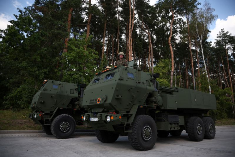 Lance-roquettes Himars près de Varsovie, Pologne