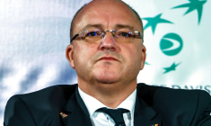 Le président divers droite de la métropole européenne de Lille (Mel) Damien Castelain, le 23 novembre 2017 à Lille  ( AFP / PHILIPPE HUGUEN )