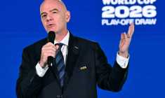 Le président de la Fifa, Gianni Infantino, lors du tirage au sort des barrages de la Coupe du monde 2026, à Zurich, le 20 novembre 2025 ( AFP / Fabrice COFFRINI )