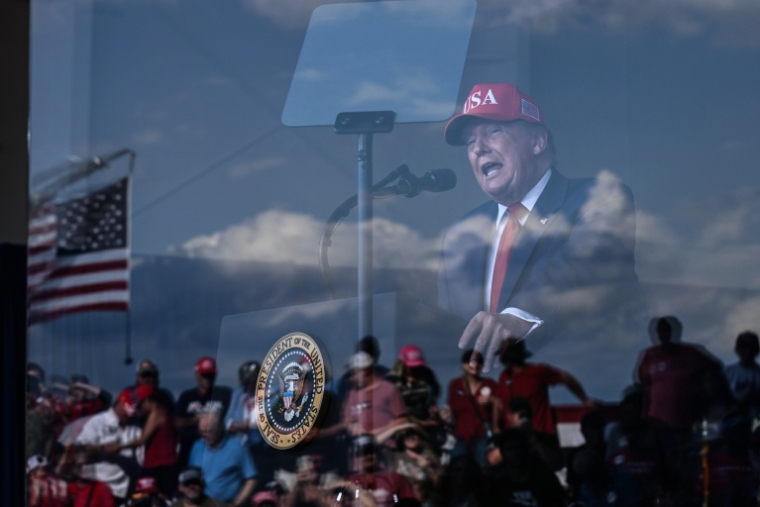 Le président américain Donald Trump lors d'un meeting de campagne à Dalton, en Géorgie (sud-est des États-Unis), le 16 octobre 2026 ( AFP / Brendan SMIALOWSKI )