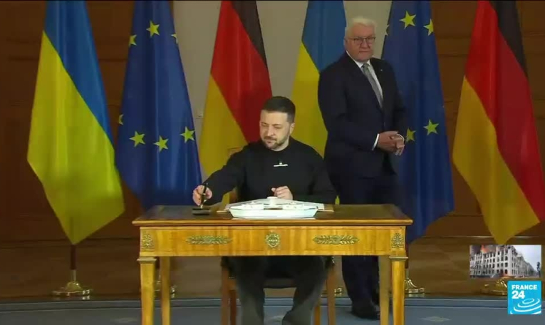 Le Royaume-Uni va livrer des centaines de missiles et drones d'attaque à l'Ukraine