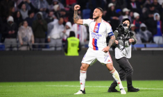 Lyon poursuit sa belle série en dominant Auxerre