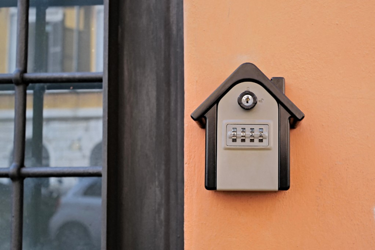 A Florence, les boites à clés seront interdites dès 2025 (illustration) ( AFP / ANDREAS SOLARO )