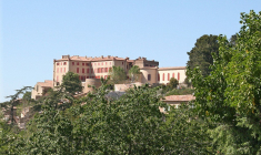 Château de La Verdière (Var). (Crédits: Rvalette)