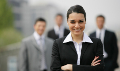 Selon un rapport du Haut Comité de Gouvernement d'Entreprise, la proportion des femmes au sein des comités exécutifs ou comités de direction parmi les sociétés du SBF 120 qui se réfèrent au code du gouvernement d'entreprise des sociétés cotées (Afep-Medef) s'établissait à 27,41% en mai 2022.