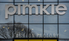 ( AFP / DENIS CHARLET )