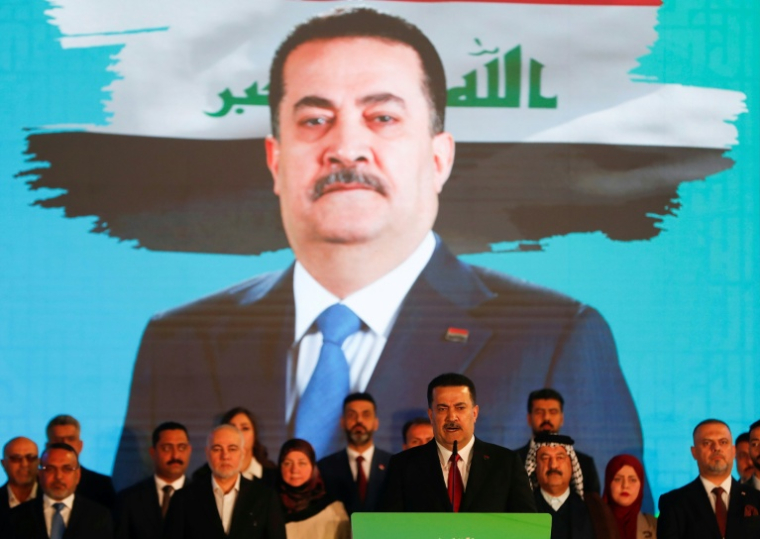 Le Premier ministre irakien, Mohamed Chia al-Soudani (c) lors d'un meeting de campagne avant les élections législatives, le 7 novembre 2025 à Bagdad ( AFP / AHMAD AL-RUBAYE )