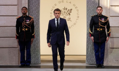 Le président français Emmanuel Macron tient une conférence de presse au Palais de l'Élysée, à Paris