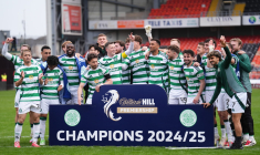 Sacré champion d’Écosse, le Celtic recolle aux Rangers au palmarès