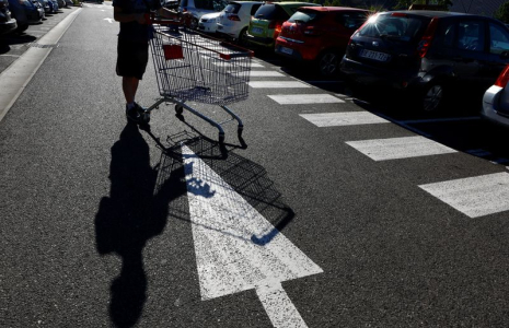 FRANCE: L'INFLATION CONFIRMÉE À 6,8% SUR UN AN EN JUILLET