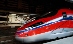 La "Frecciarossa" italien relie déjà Paris et Lyon depuis l'ouverture à la concurrence. ( AFP / GEOFFROY VAN DER HASSELT )
