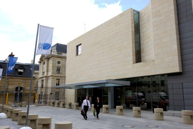 OCDE: IL EST TROP TÔT POUR RÉDUIRE LES MESURES DE SOUTIEN À L'ÉCONOMIE
