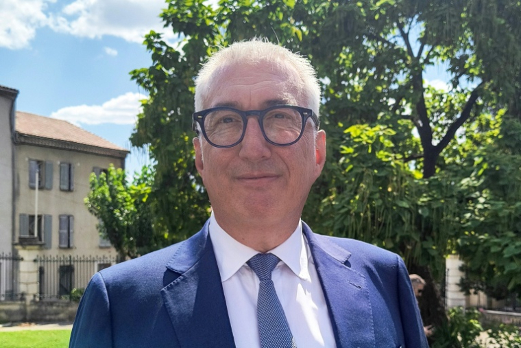 Le maire d'Alès, Christophe Rivenq, le 27 juillet 2026 à Alès, dans le Gard ( AFP / Philippe SIUBERSKI )