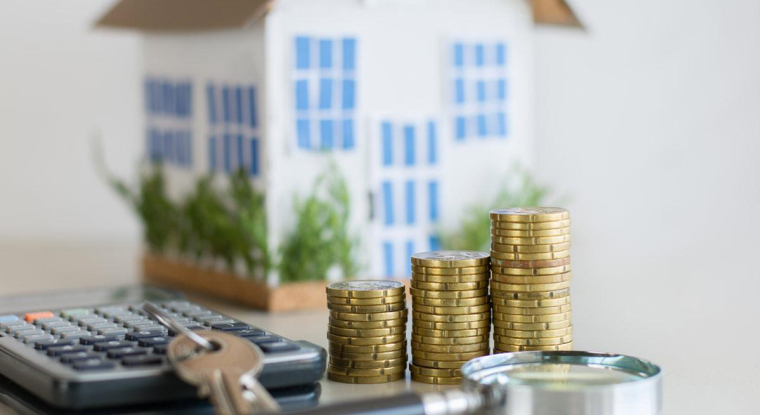 Les taux pourraient augmenter en 2022, mais de façon très progressive et lente. (© Adobestock)