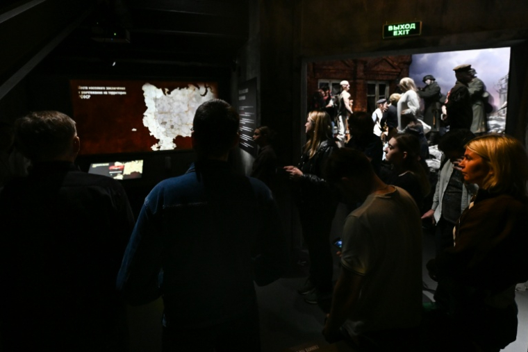 Visite guidée au musée sur le "génocide du peuple soviétique", à Moscou, le 12 août 2026  ( AFP / STRINGER )