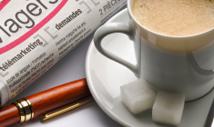 Vendre ou acheter un bien immobilier en viager peut compléter des revenus à la retraite pour les uns et à se constituer un patrimoine pour les autres. (© Fotolia)