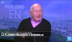 Relayeurs de la flamme olympique : "Nous sommes les porteurs d'une Histoire plus grande que nous"